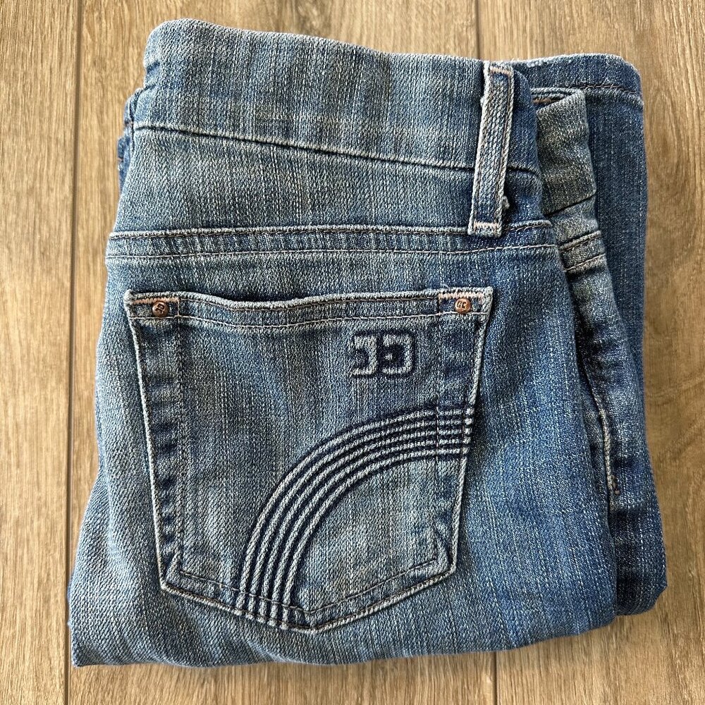 Joe's Jeans size 25 Provocateur bootleg jean medium to light wash